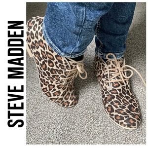 😻 Leopard booties + FREE scarf | Size: 7